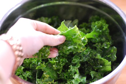 Cocoa Cayenne Kale Chips